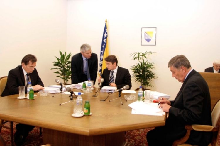 Radmanović protiv povećanja budžeta