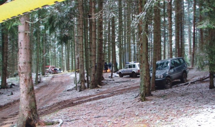 Ubijeni otac i sin, osumnjičen komšija