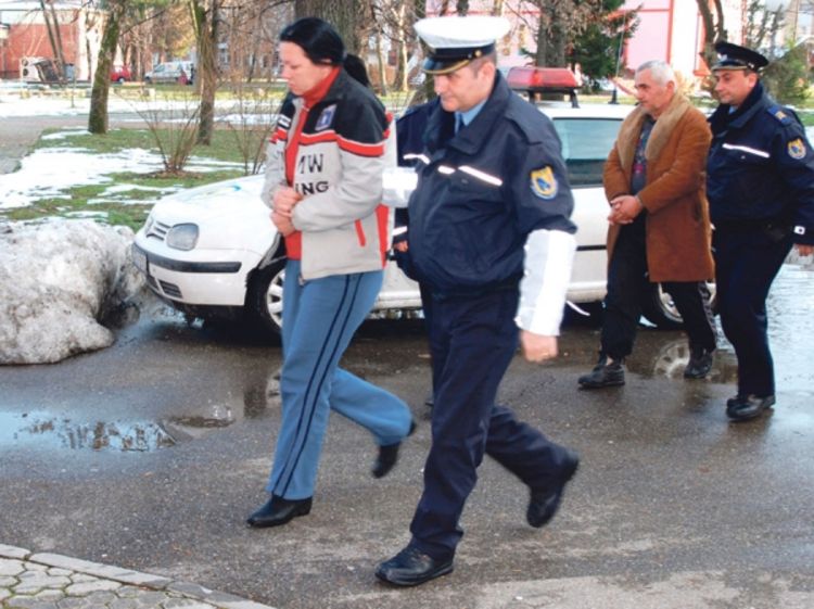 Uhapšena četiri lica zbog prostitucije učenica