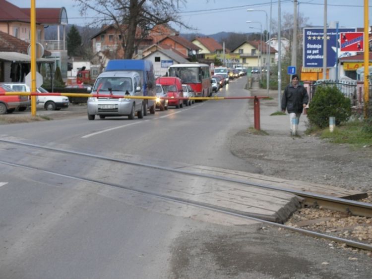 Kolone duže od kilometra kidaju živce