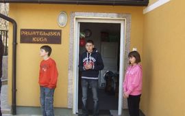 Decenija Prijateljske kuće
