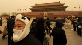 Peking zahvaćen peščanom olujom