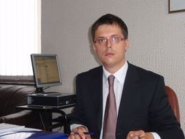 Smijenjeni Golić i Čomićeva