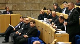 Delegati sebi dali beneficirani staž