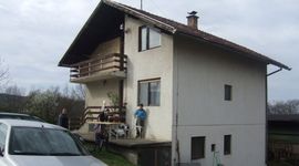 Mladić se polio benzinom i zapalio