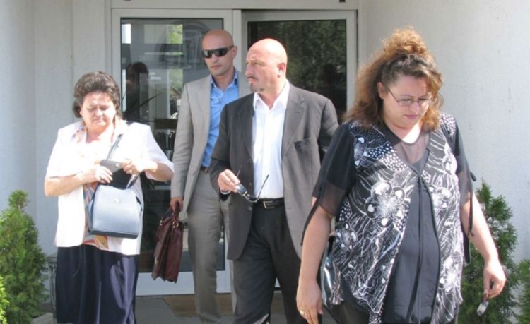 Karadžićeva porodica nema novca za posjete 