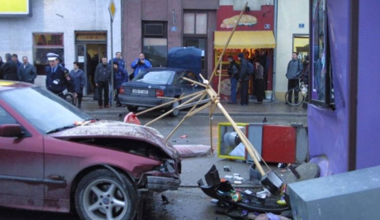 Bez dozvola, pijani voze neregistrovana auta