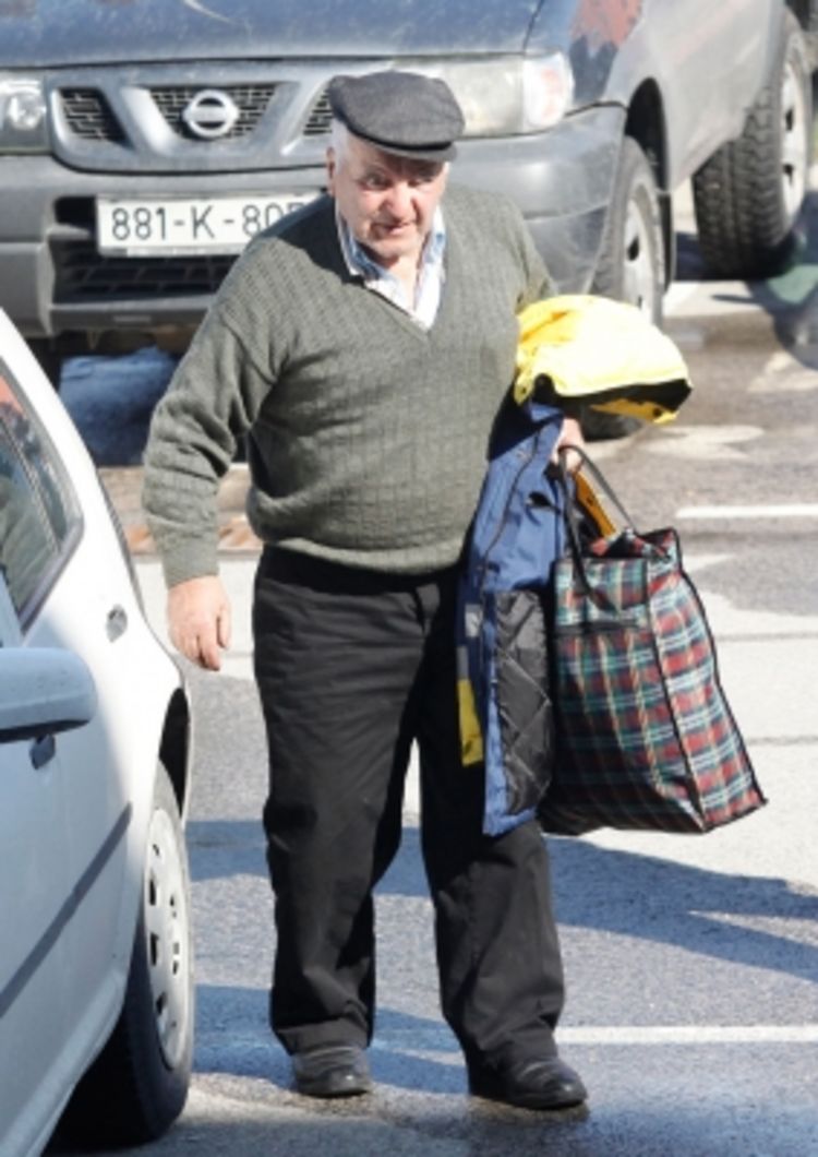 Starac nožem ubio suprugu