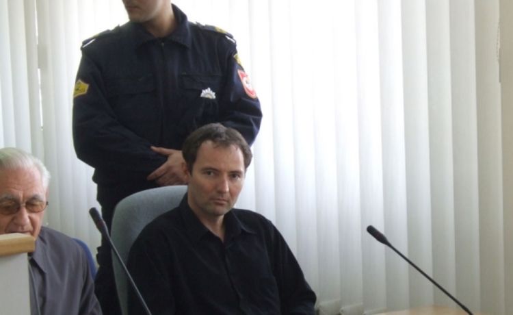 Za ubistvo svoje braće blizanaca 12 godina robije