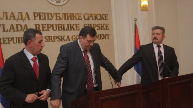 Razdvojiti penzije od privilegija iz rata