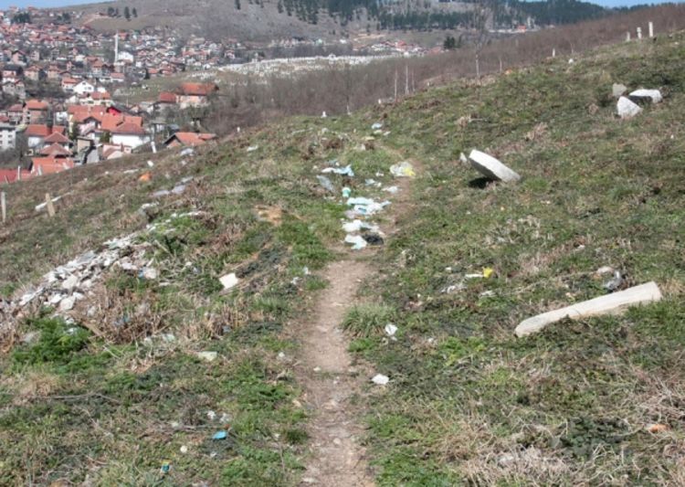 Građani Vratnika strahuju od zaraze