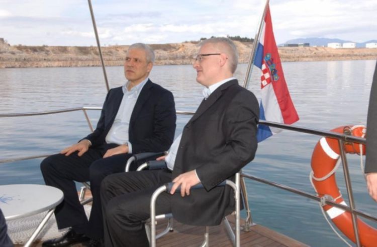 Tadić i Josipović: Moguća vansudska nagodba