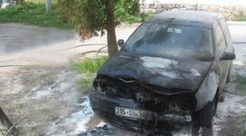 Zapaljen auto predsjednika OO SNSD-a