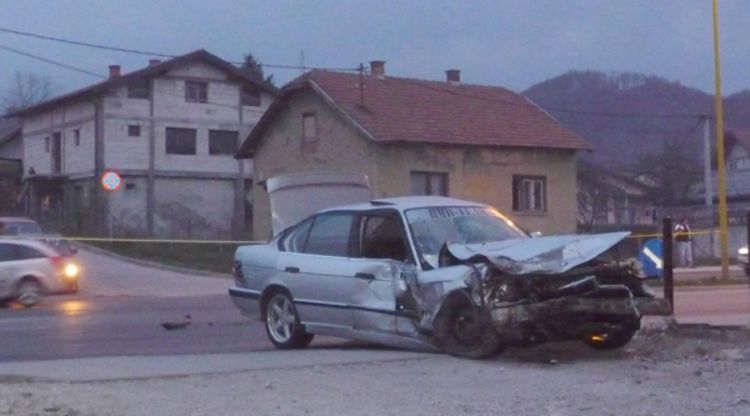 Poginula djevojka, četvoro povrijeđeno