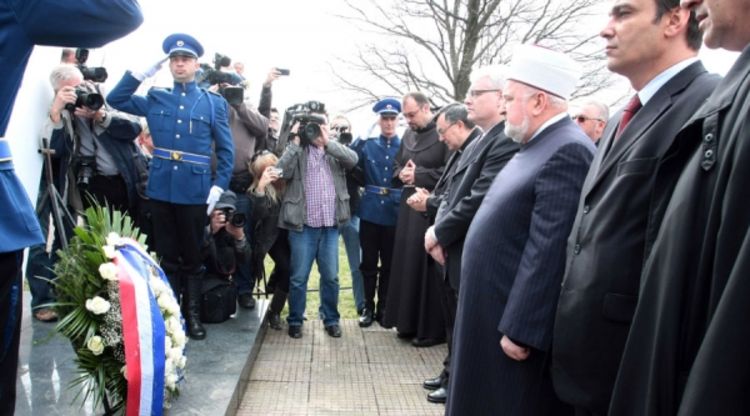Hrvati i Bošnjaci zajedno odali počast žrtvama   
