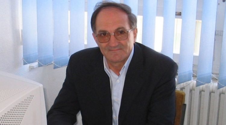 Ubio se direktor škole