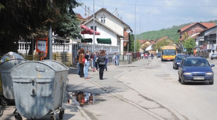 Mladići izbodeni na ulici