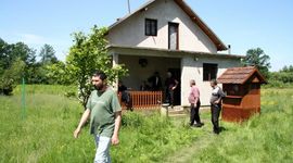 Ranio majku, pa se raznio bombom