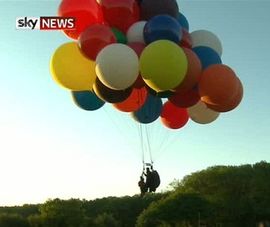 Preleteo Lamanš uz pomoć helijumskih balona 