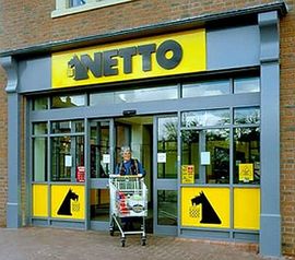 Danci prodali britanske supermarkete