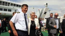 Kosorova zaglavila u liftu
