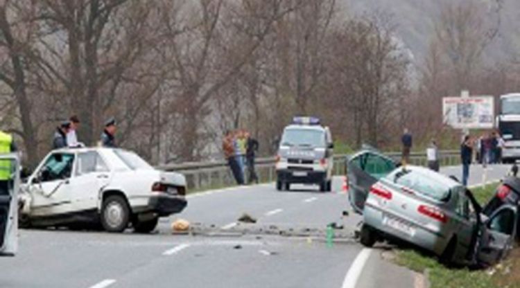Troje poginulih u saobraćajnim nesrećama