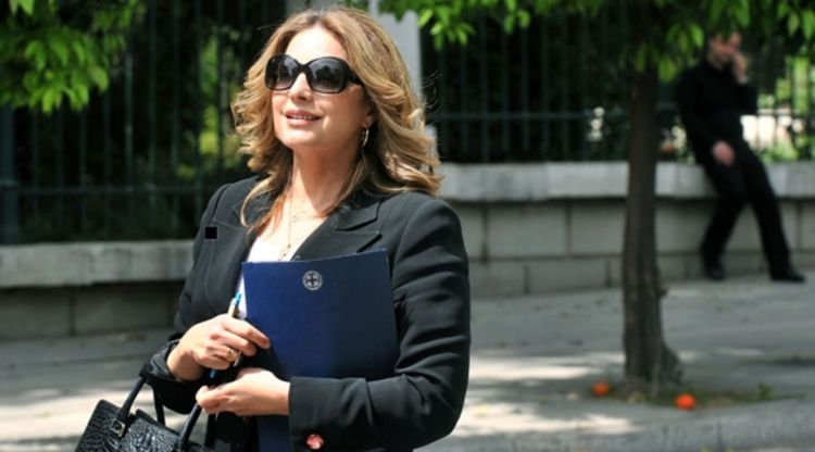 Bivša zečica napustila Vladu