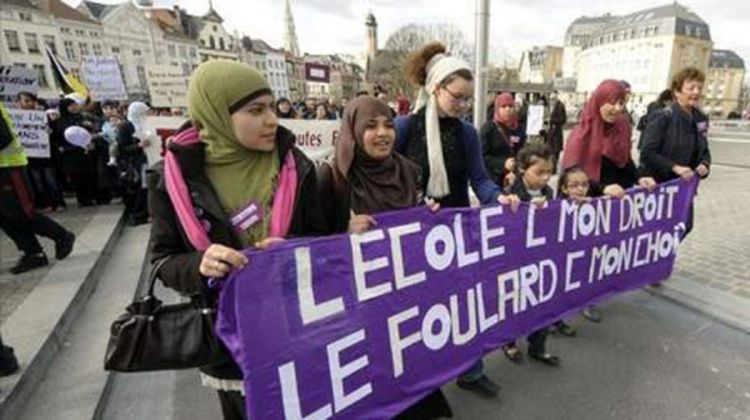 Protesti u Belgiji zbog zabrane nošenja burki   