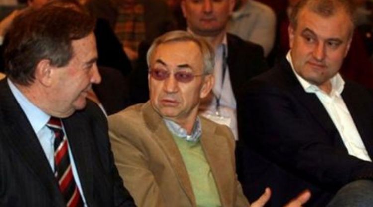 Mišković prodaje Maksi markete