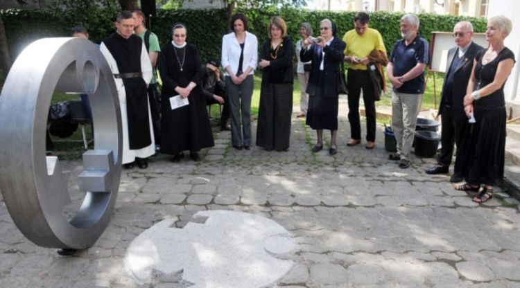 Umjetničkom akcijom do dijaloga