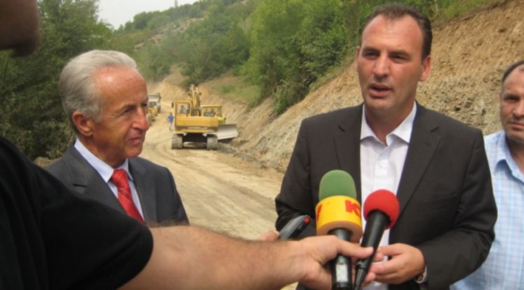 Tači sakuplja novac za odbranu Ljimaja