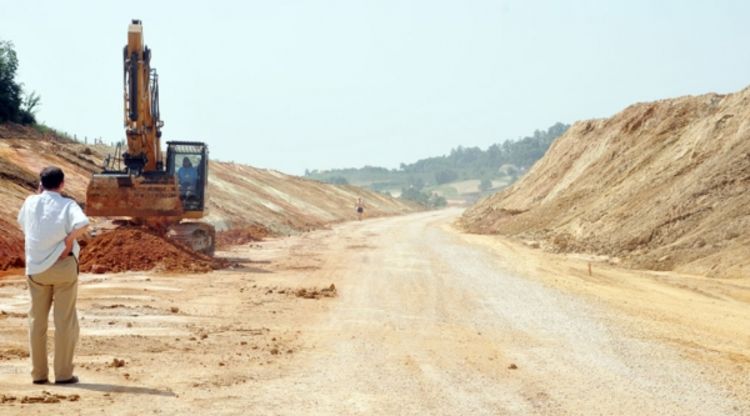 Asfalt na dionici od oko 20 km