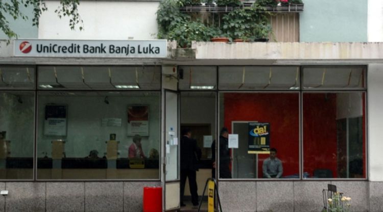 Iz Unicredit banke ukrali 13.000 KM 