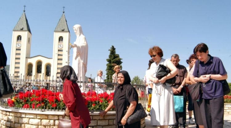 Turisti već rezervisali oko 15.000 kreveta
