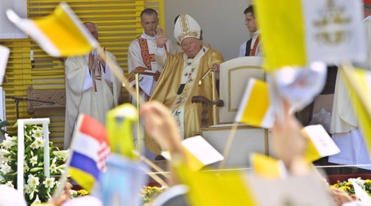 Papa će dobiti spomenik u Banjaluci