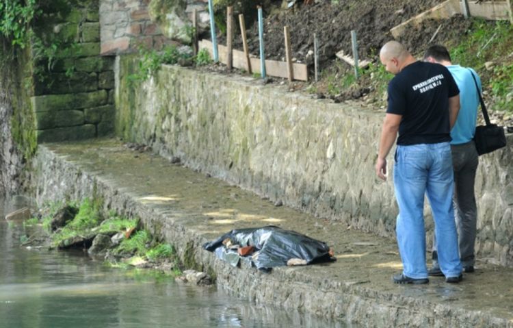 Utopila se od tuge za preminulim suprugom