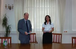 Kancelariji registrara 900.000 evra