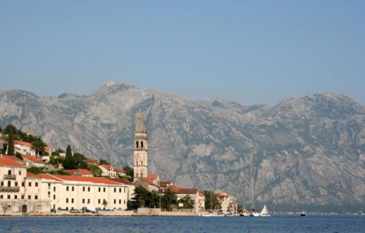 Ljetovanje za 10 evra u špicu sezone