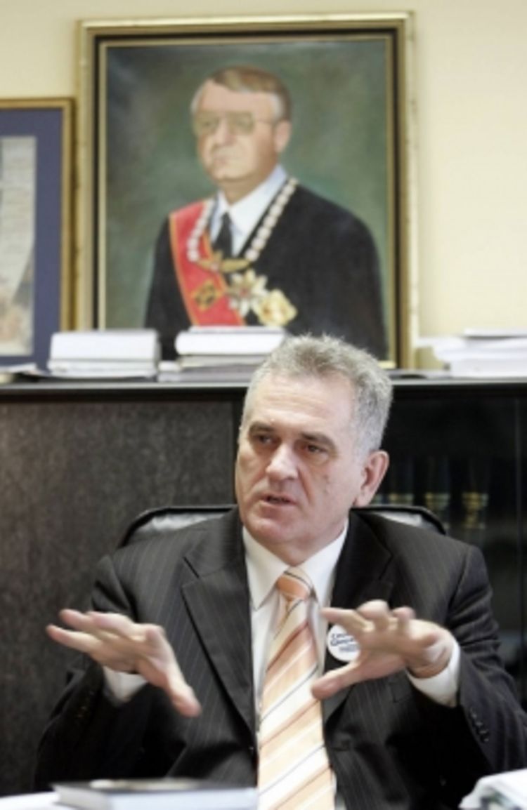 Policija više ne čuva Nikolića   