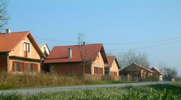 Počela ekshumacija srpskih civila u Kukunjevcu