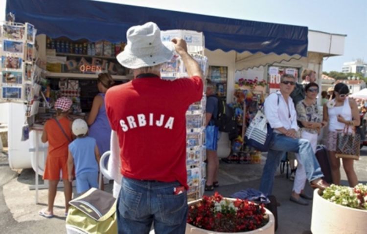 U majici sa natpisom Srbija preživio šetnju Dalmacijom