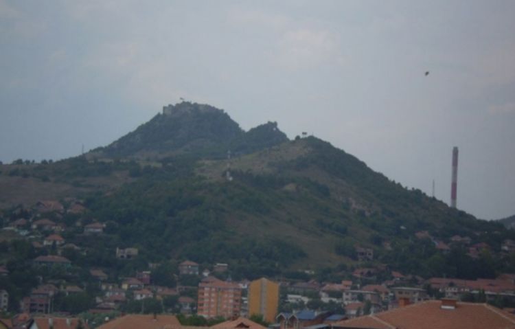 Ručnom granatom u dvorište urednika
