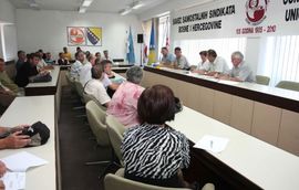 Radnici u borbi za slovenačke pare
