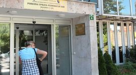 Jedna fotelja, dva direktora
