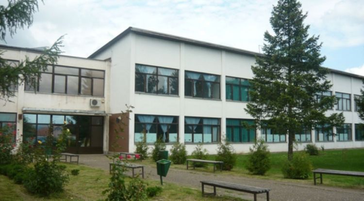 Profesor osumnjičen za zlostavljanje učenice