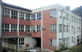 Učenici pohađaju nelegalnu školu