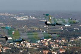 Dva vojna aviona se srušila kod Slunja