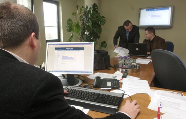 Ugašen RB broker 