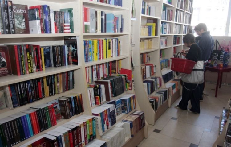 U RS gužva za knjige, u FBiH prodaje još nema 