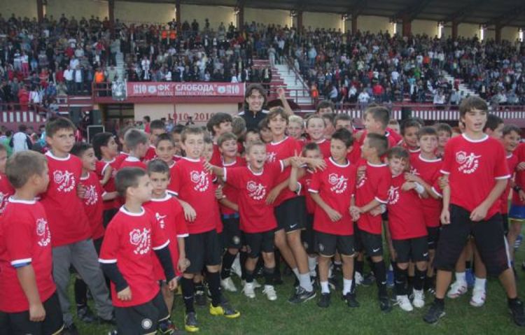 RS ugostila šampione